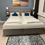 아파트호텔 Aparthotel Neumuenster City