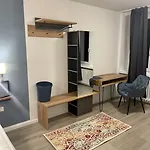 Aparthotel Neumuenster City 3*