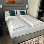 Aparthotel Neumuenster City 아파트호텔 노이뮌스터
